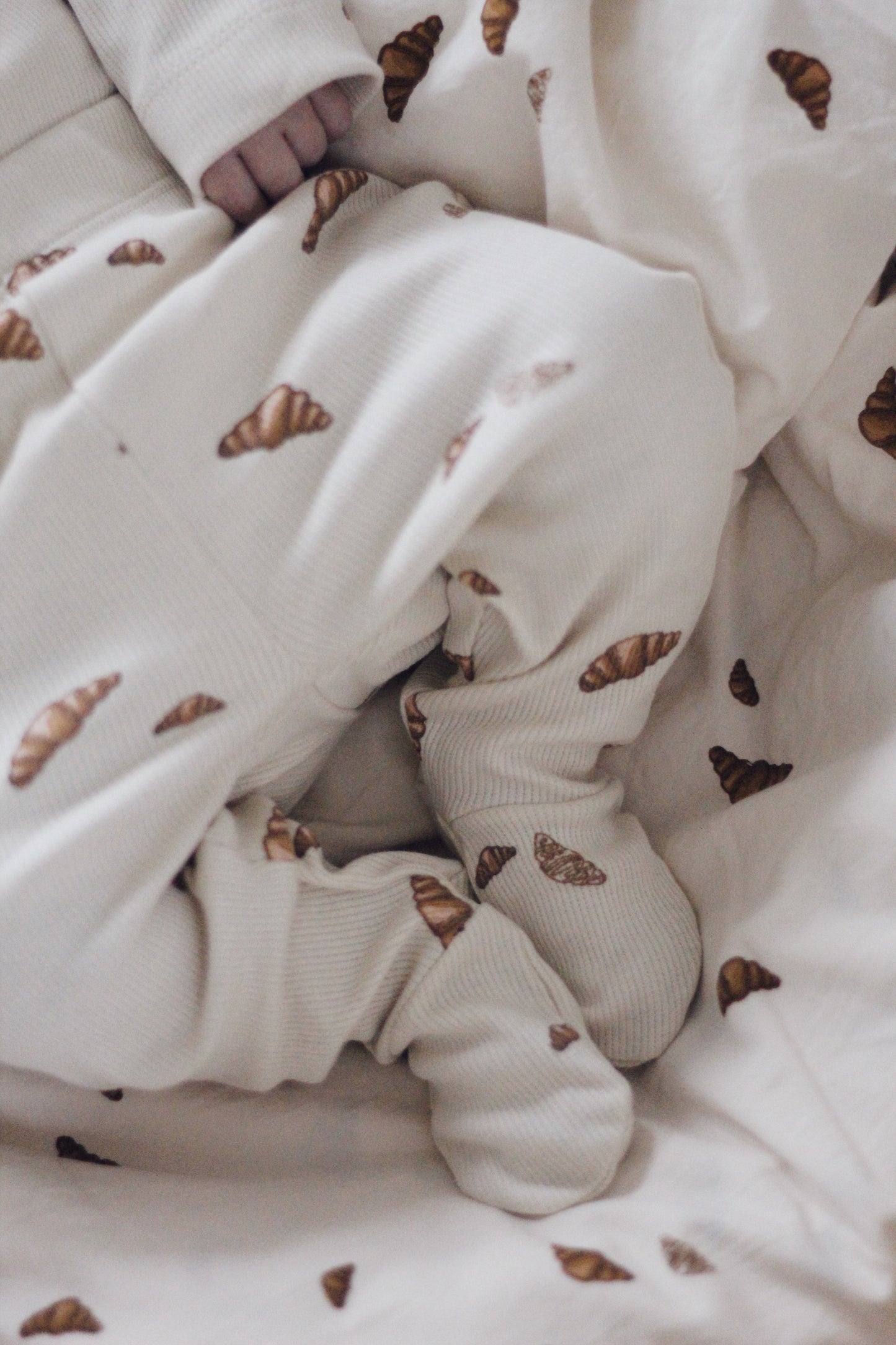 TOULON newborn pants w. feet